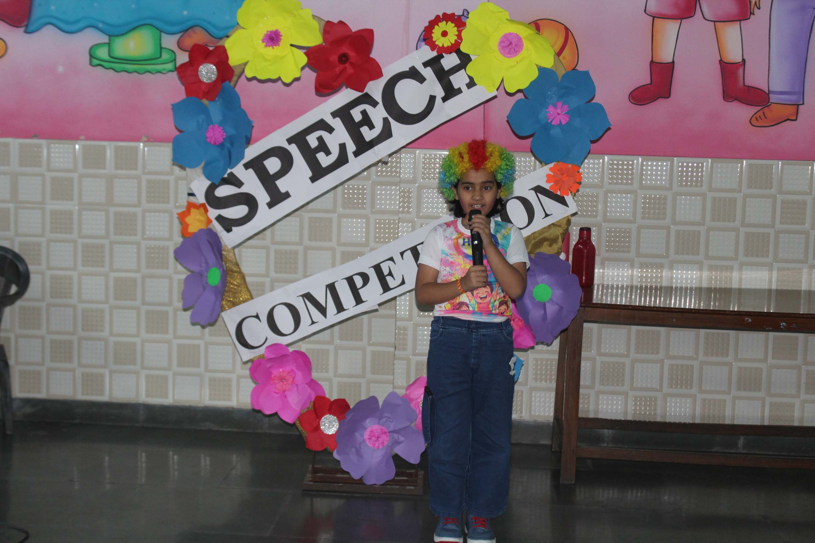 Speech Competition on "My Favourite Festival" Held for Classes 3